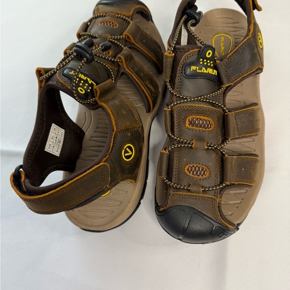Brown and Black Hiking Sandals with Adjustable Straps - Picture 4 of 7